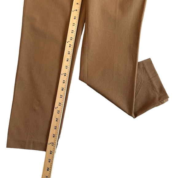 Chico's Pants 1.5 Short US M/10 Short Slimming 4 Way Stretch Pull on Cafe NEW - Picture 11 of 16